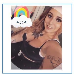 Meet your Posher, Carly